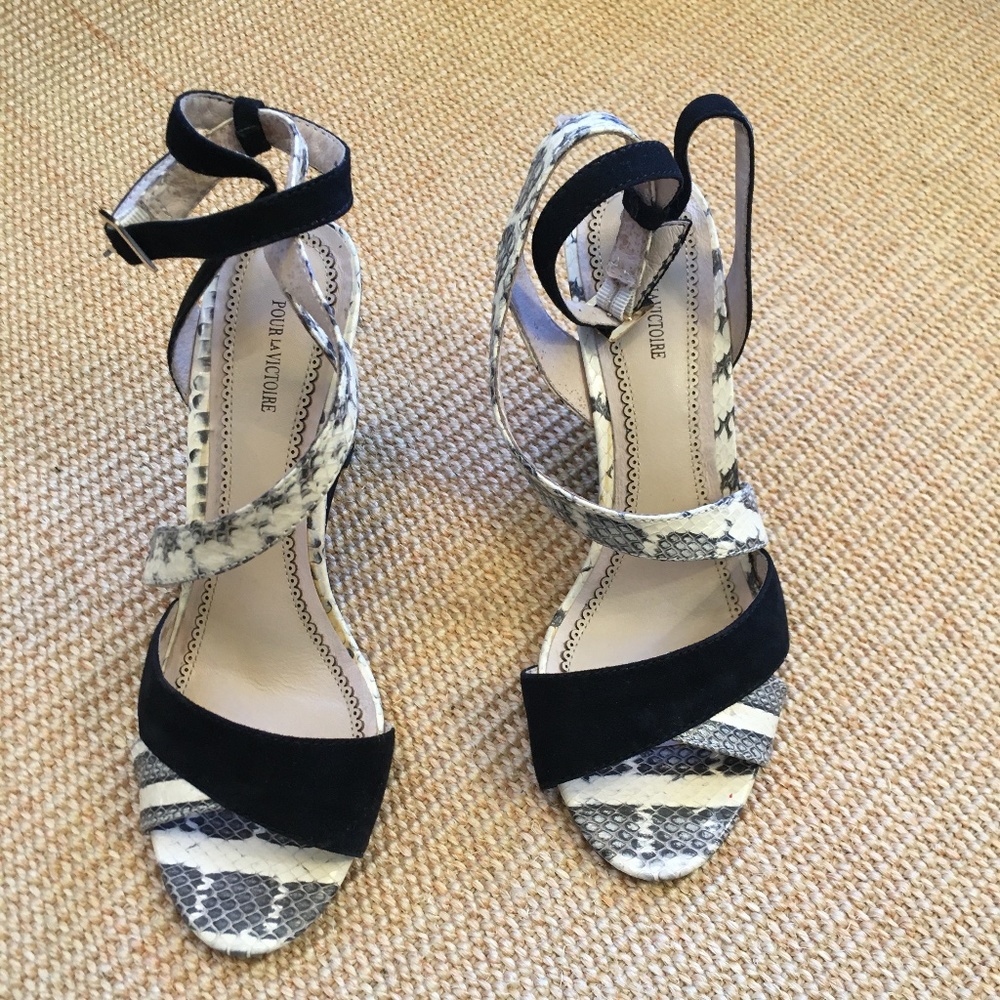 Pour La Victoire | Briella Black Suede Marble Snake Wedge Sandals, Size 8.5